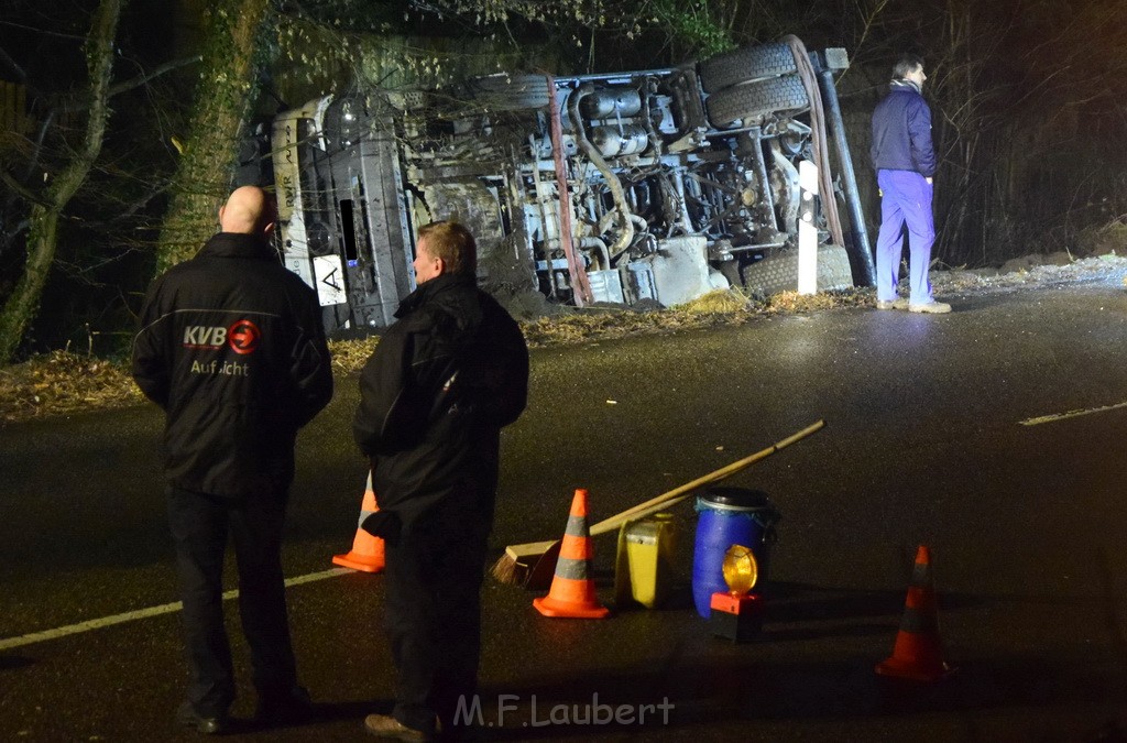 Container LKW umgestuerzt Koeln Brueck Bruecker- Dellbruecker Mauspfad P128.JPG - Miklos Laubert